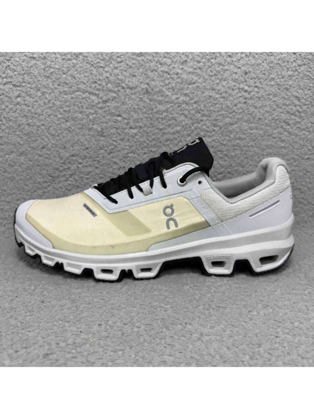 On Cloudventure Waterproof Men 10 Shoes Glacier Grey Trail Running Cloud Sneaker - Picture 2 of 10